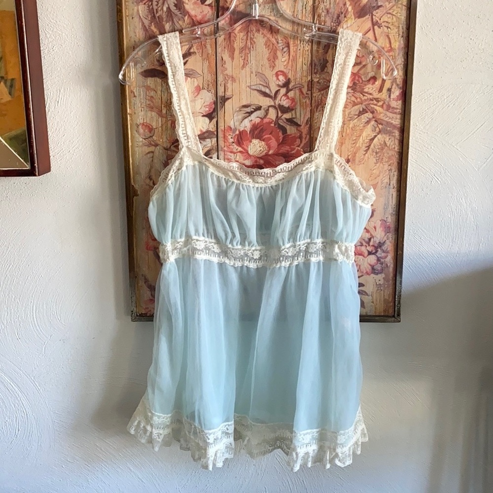 60s VINTAGE INTIME STRETCH PALE BLUE IVORY LACE COUTURE VINTAGE LINGERIE M VTG